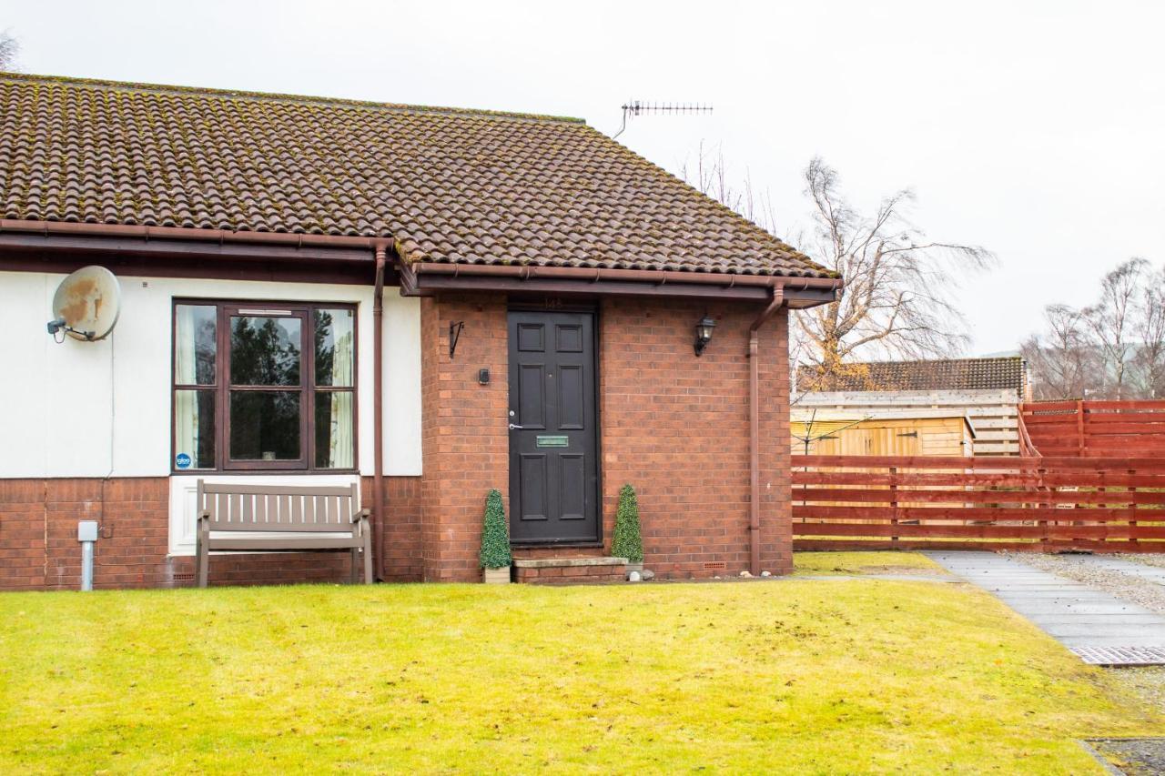 Pine Marten Cottage - Aviemore Exterior photo